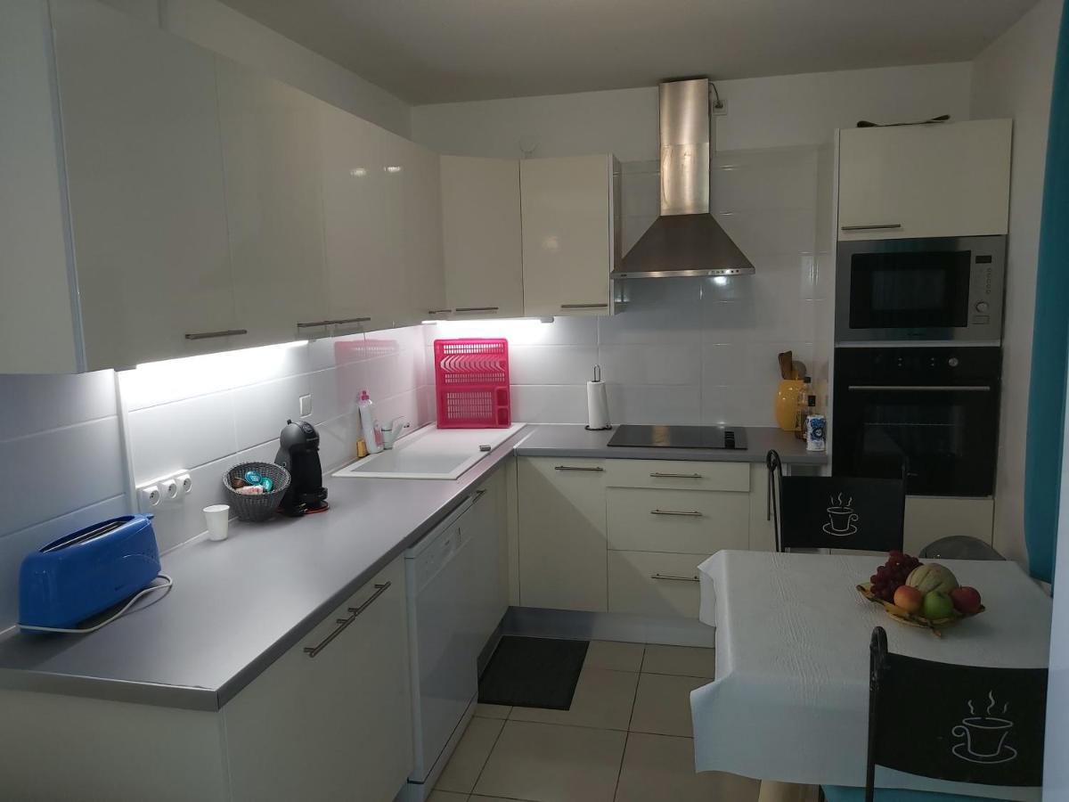 Appartement Face A La Marina Du Marin Martinique Le Marin Екстериор снимка